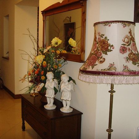 Šakiai Hotel Centras מראה חיצוני תמונה
